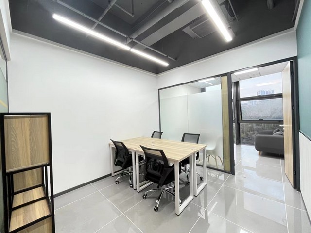 哪里有新款箱包