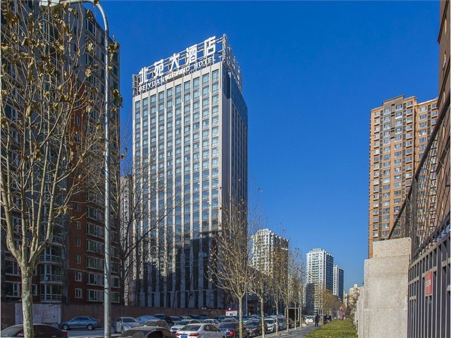 烟台全自动液体灌装线生产